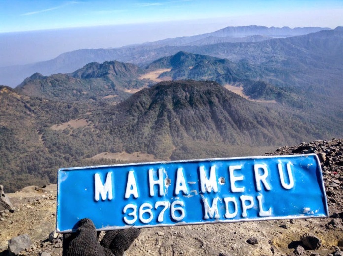 puncak Mahameru